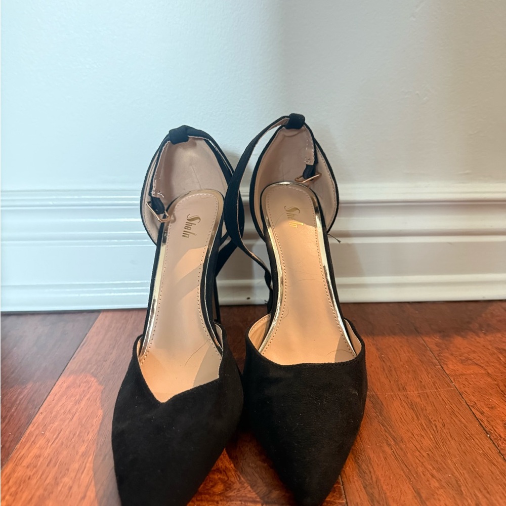 SHEIN Black Heels Sleek and Stylish